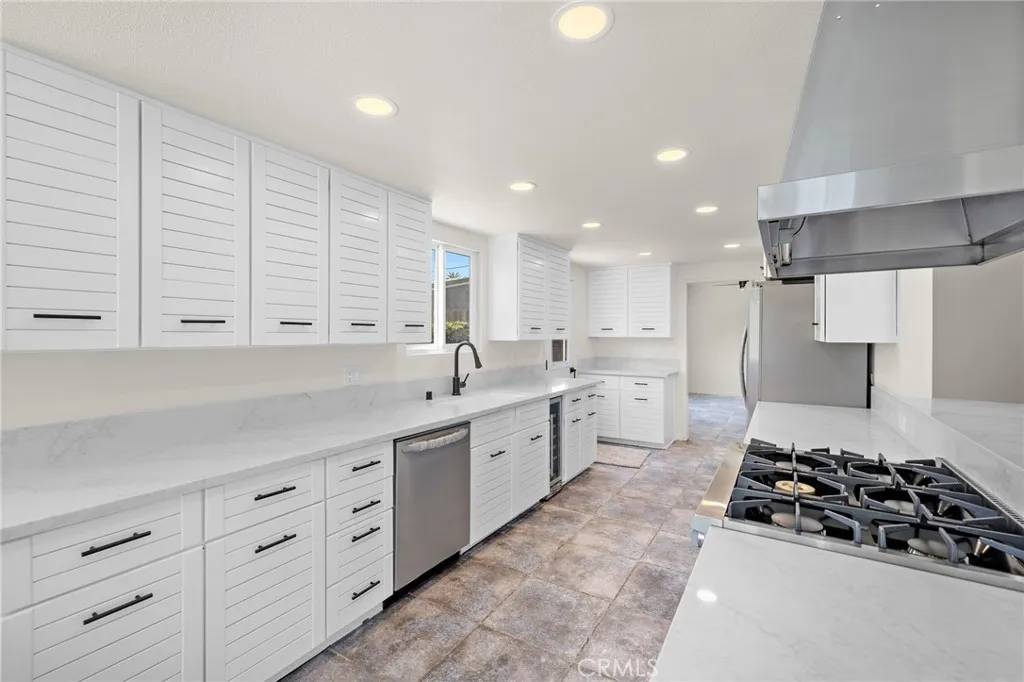 Dana Point, CA 92624,34872 Camino Capistrano