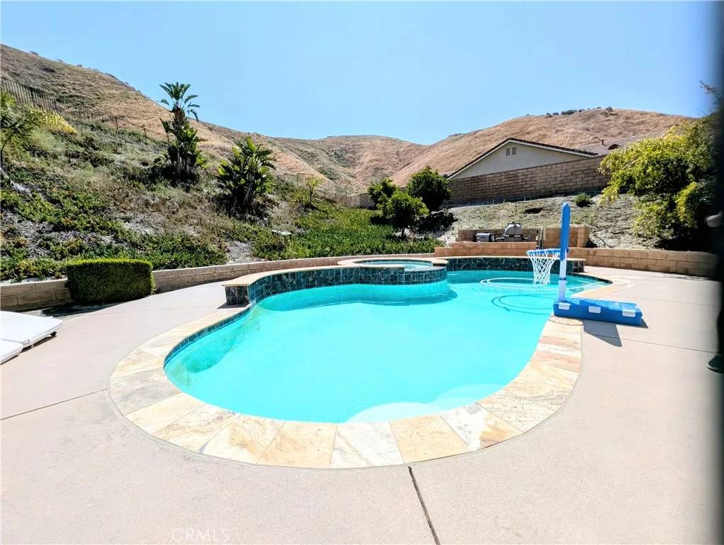 Colton, CA 92324,1971 Mesa Drive