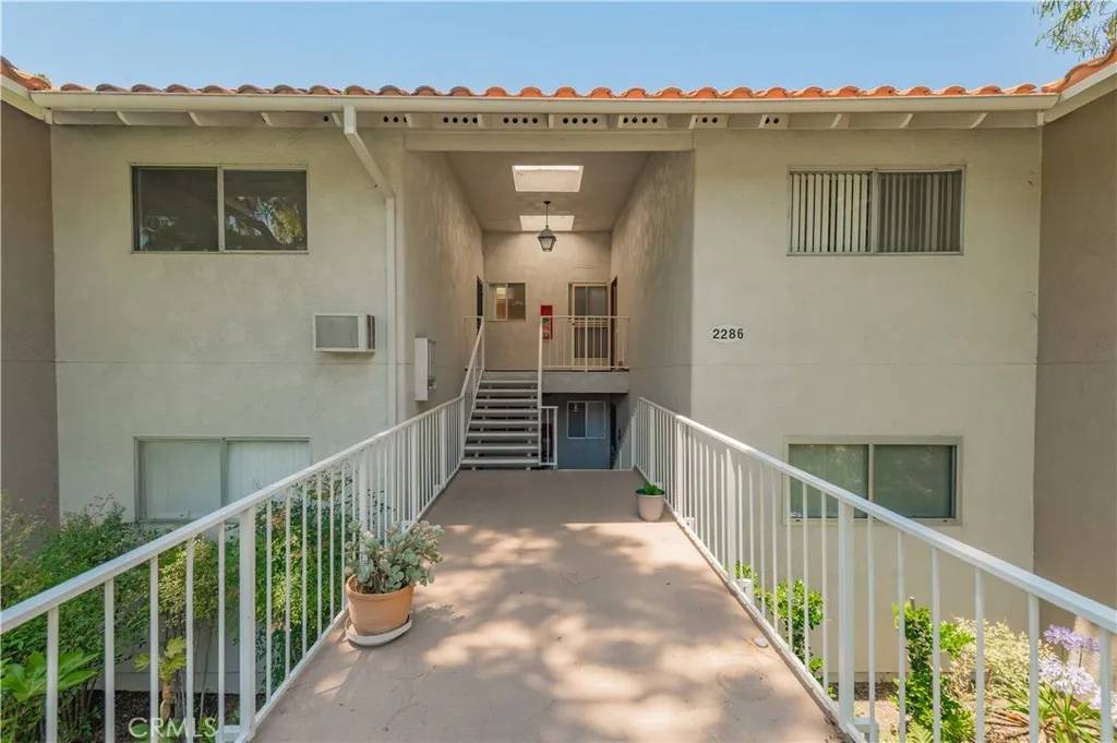 Laguna Woods, CA 92637,2286 Via Puerta #N