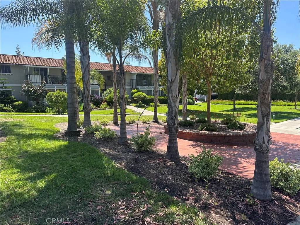 Laguna Woods, CA 92637,967 Calle Aragon #B