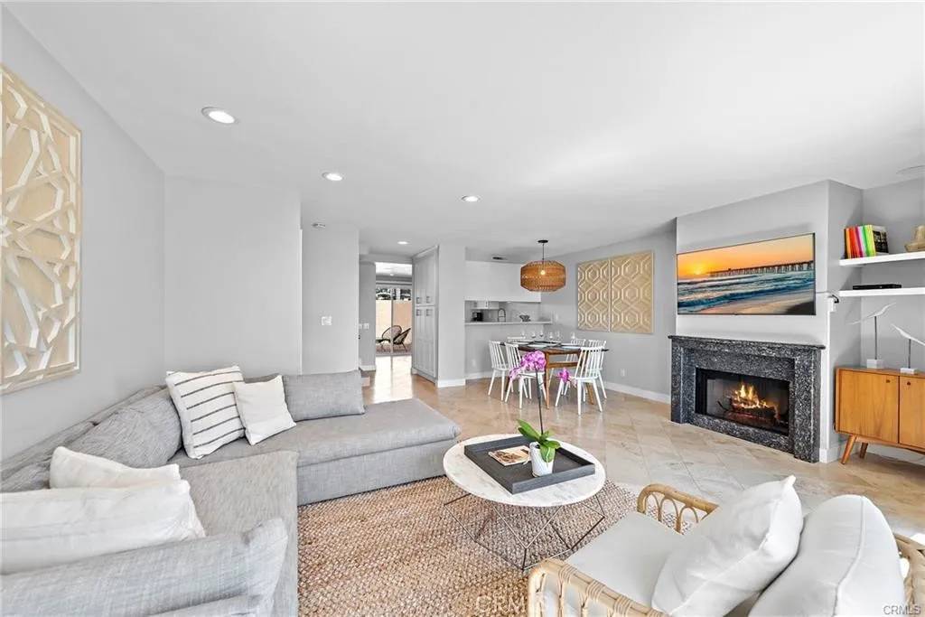 Cardiff By The Sea, CA 92007,2140 Orinda Drive #B
