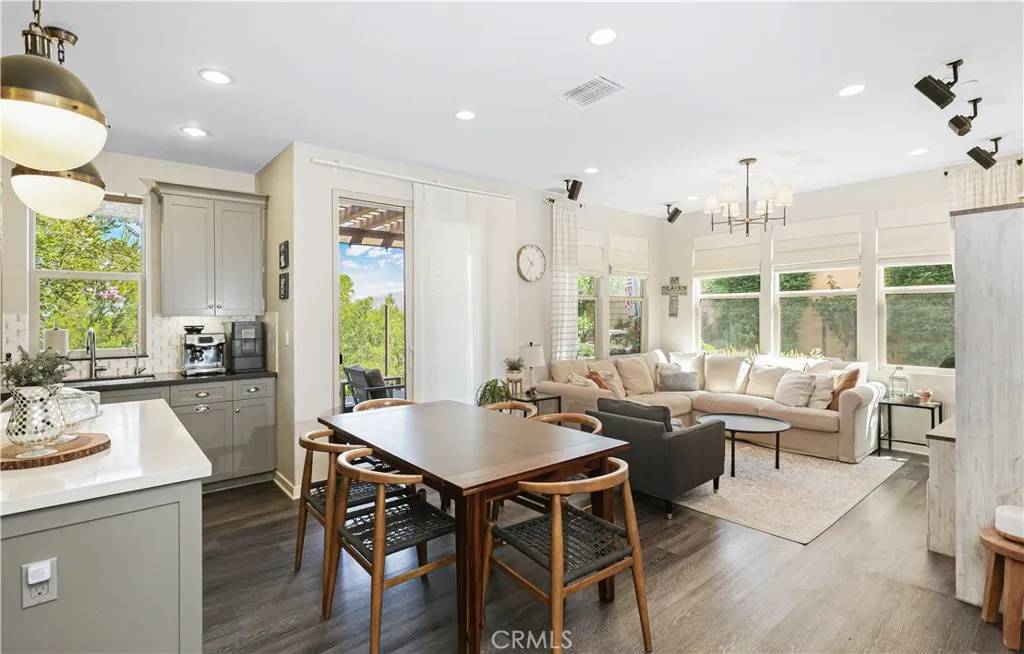 Lake Forest, CA 92630,55 Fuchsia
