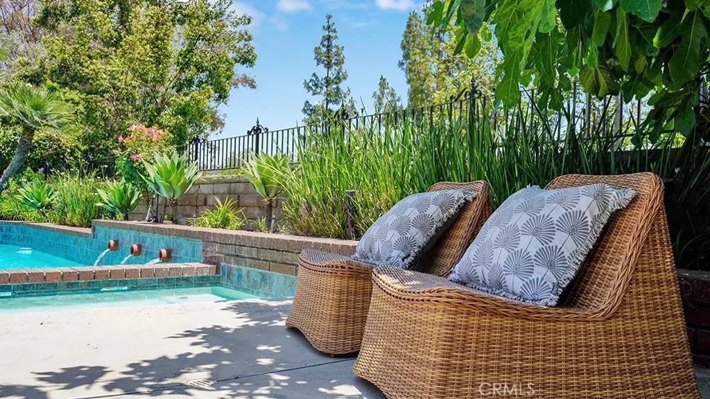 Mission Viejo, CA 92691,23782 Lagarto
