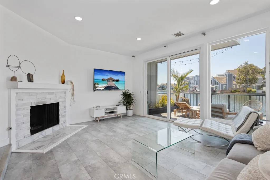 Huntington Beach, CA 92649,3682 Montego Drive