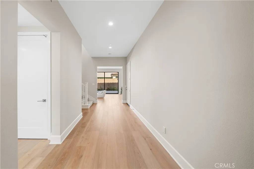 Irvine, CA 92602,103 Sky