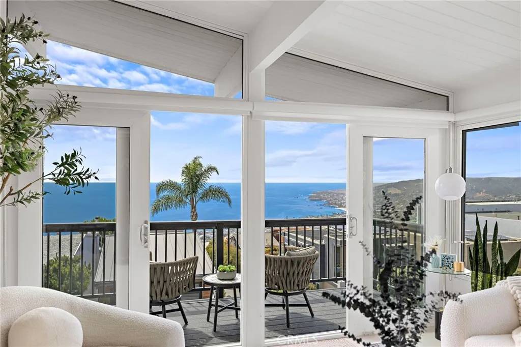 Laguna Beach, CA 92651,1094 Katella Street