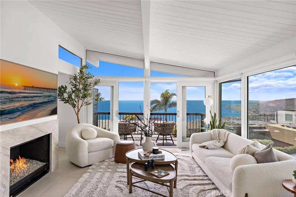 Laguna Beach, CA 92651,1094 Katella Street