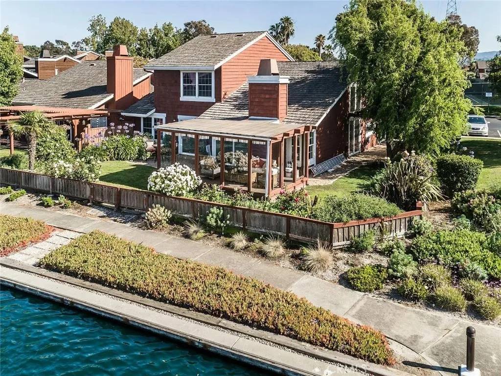 Foster City, CA 94404,845 Grenada Lane