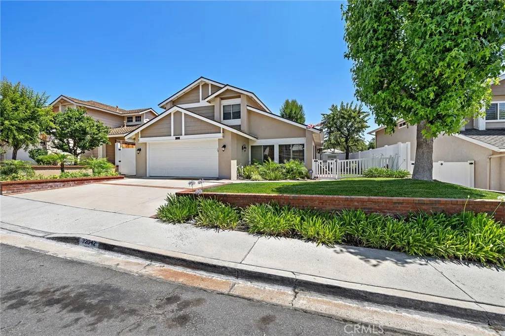 Rancho Santa Margarita, CA 92679,32042 Pleasant Glen Road