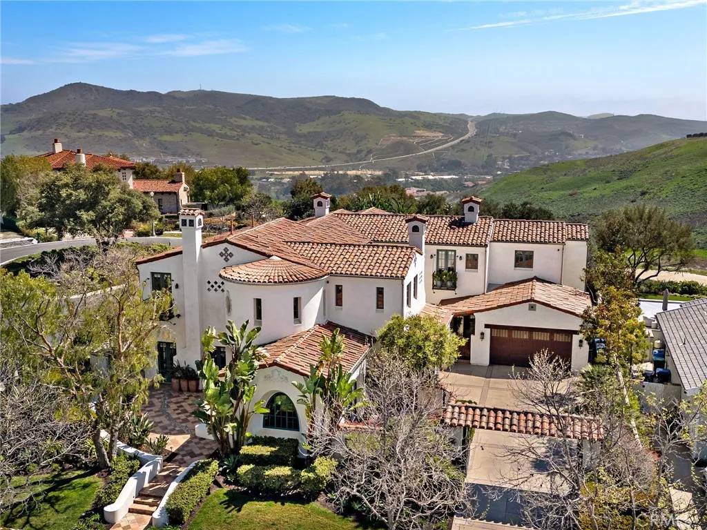Ladera Ranch, CA 92694,1 Overlook Drive