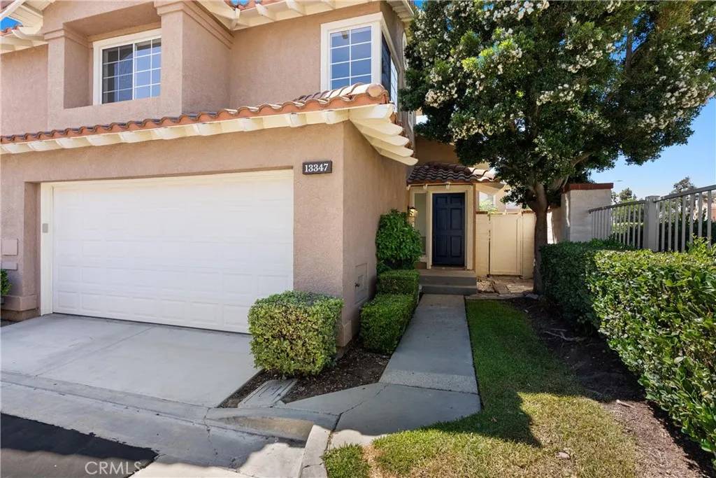 Tustin, CA 92782,13347 Calle Antequera