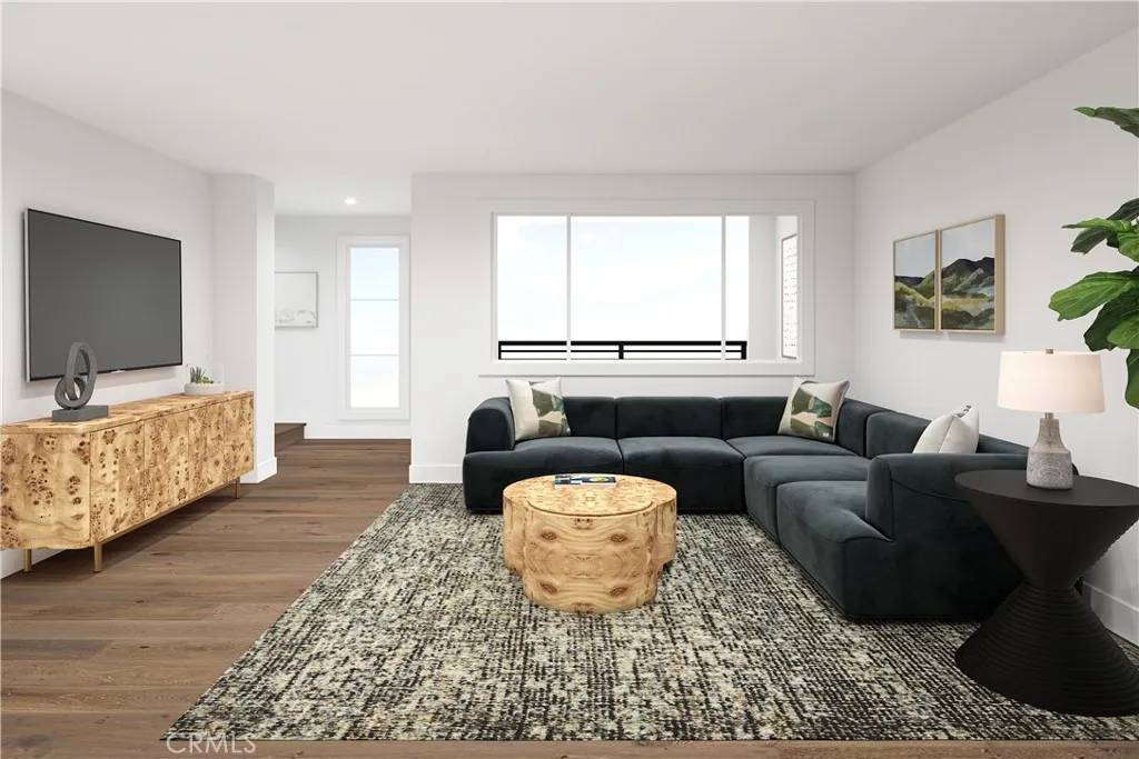 San Diego, CA 92117,4811 Canyon View