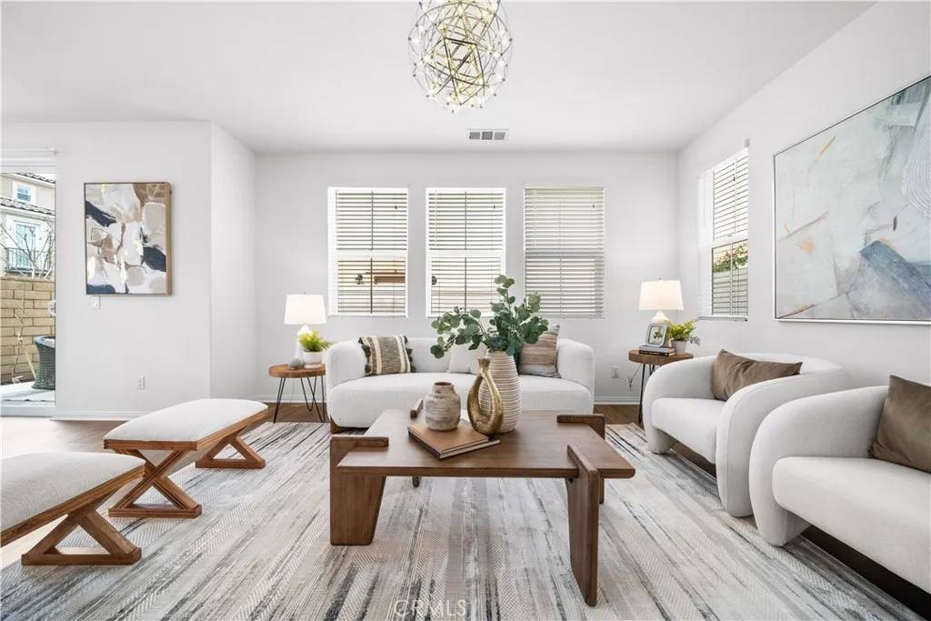 Lake Forest, CA 92630,333 Calle Elegante