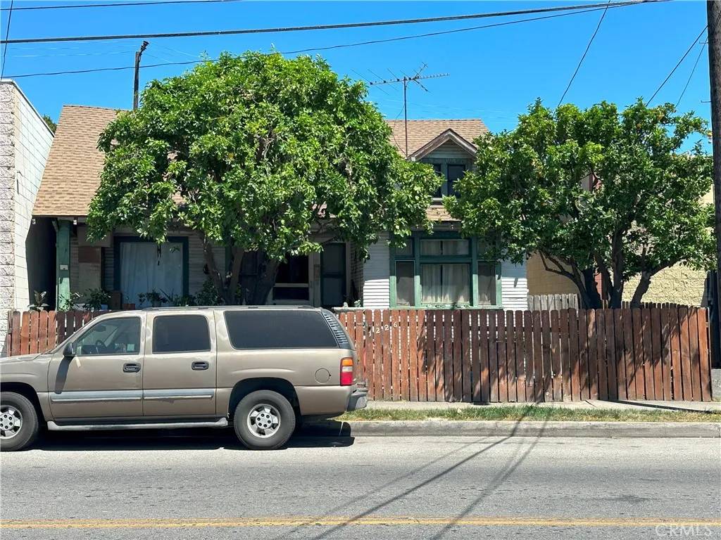 Los Angeles, CA 90021,1226 Hooper Avenue