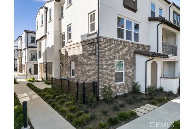Whittier, CA 90605,15216 Janine Drive #7