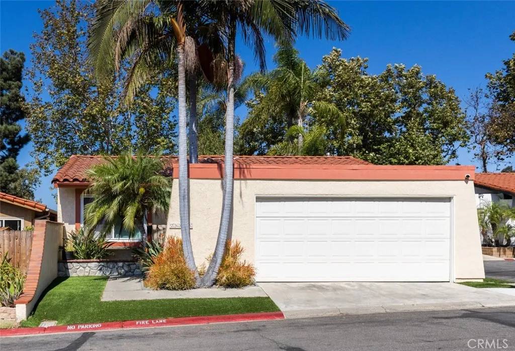 San Juan Capistrano, CA 92675,26645 Paseo Ensenada