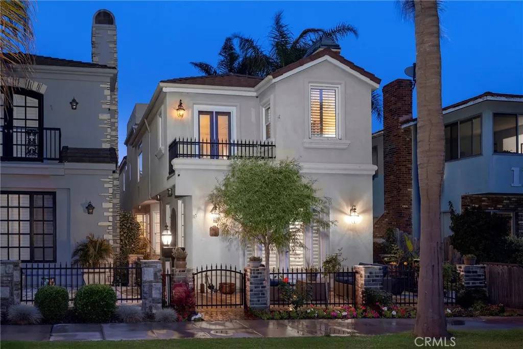 Seal Beach, CA 90740,113 5th Street