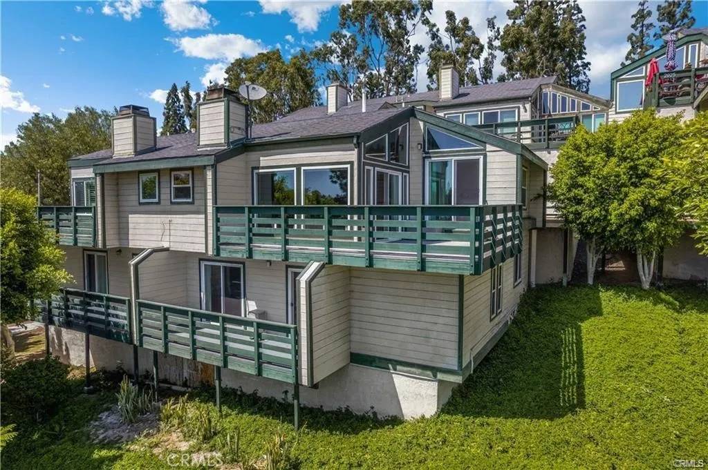 Placentia, CA 92870,2017 Orchard Drive #11