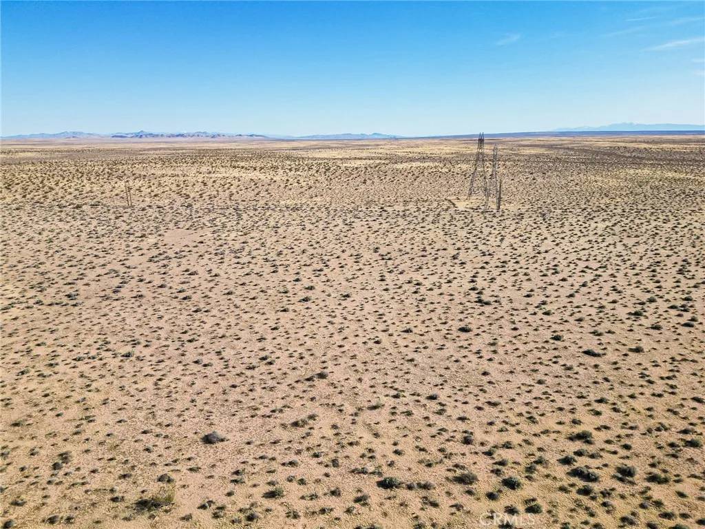 Hinkley, CA 92347,1000 Roy