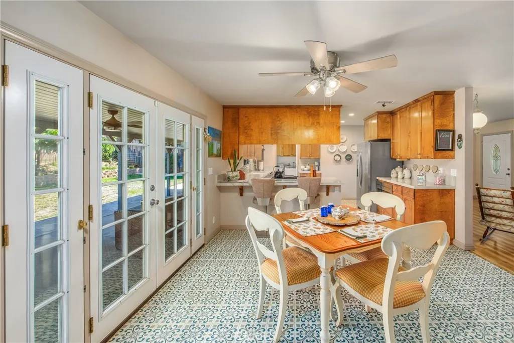 Calimesa, CA 92320,384 Sandalwood Drive