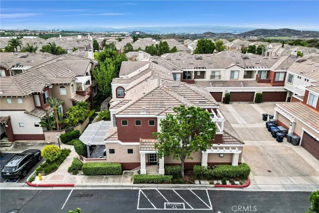 Lake Forest, CA 92610,49 Anacapa Court