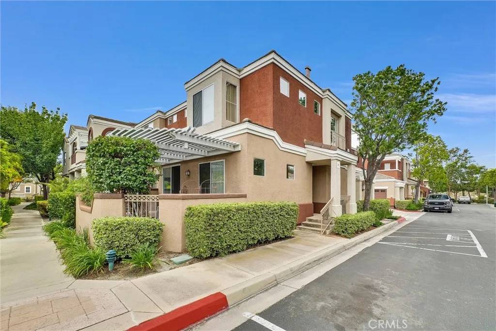 Lake Forest, CA 92610,49 Anacapa Court
