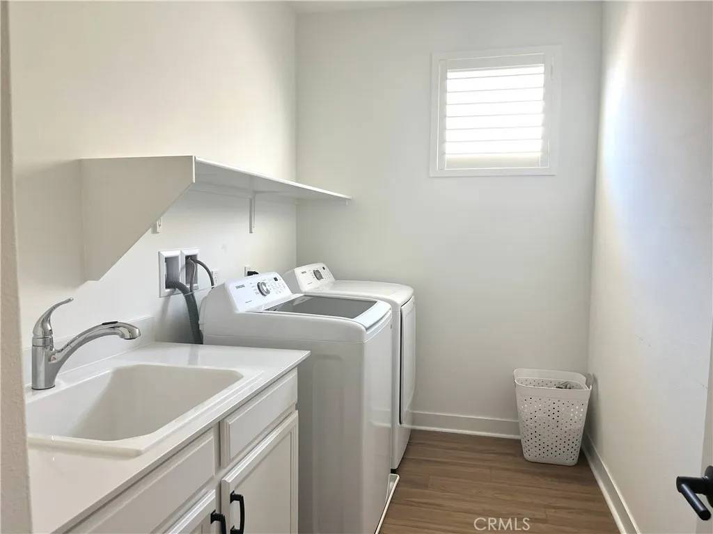 Irvine, CA 92618,476 Chorus