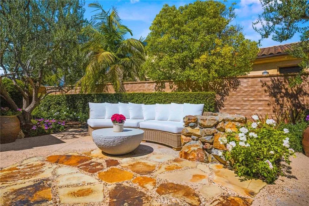 Ladera Ranch, CA 92694,3 Stockmen Road