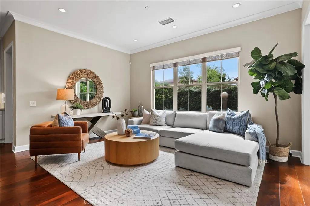 Irvine, CA 92620,54 Sycamore