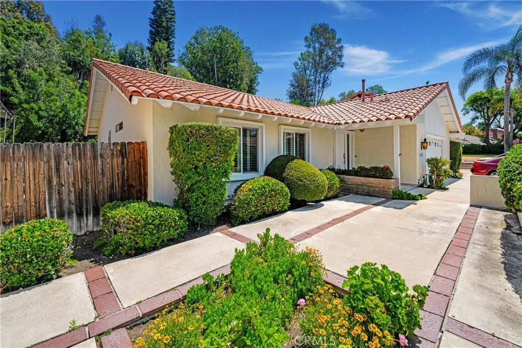 Mission Viejo, CA 92691,26501 Cortina Drive