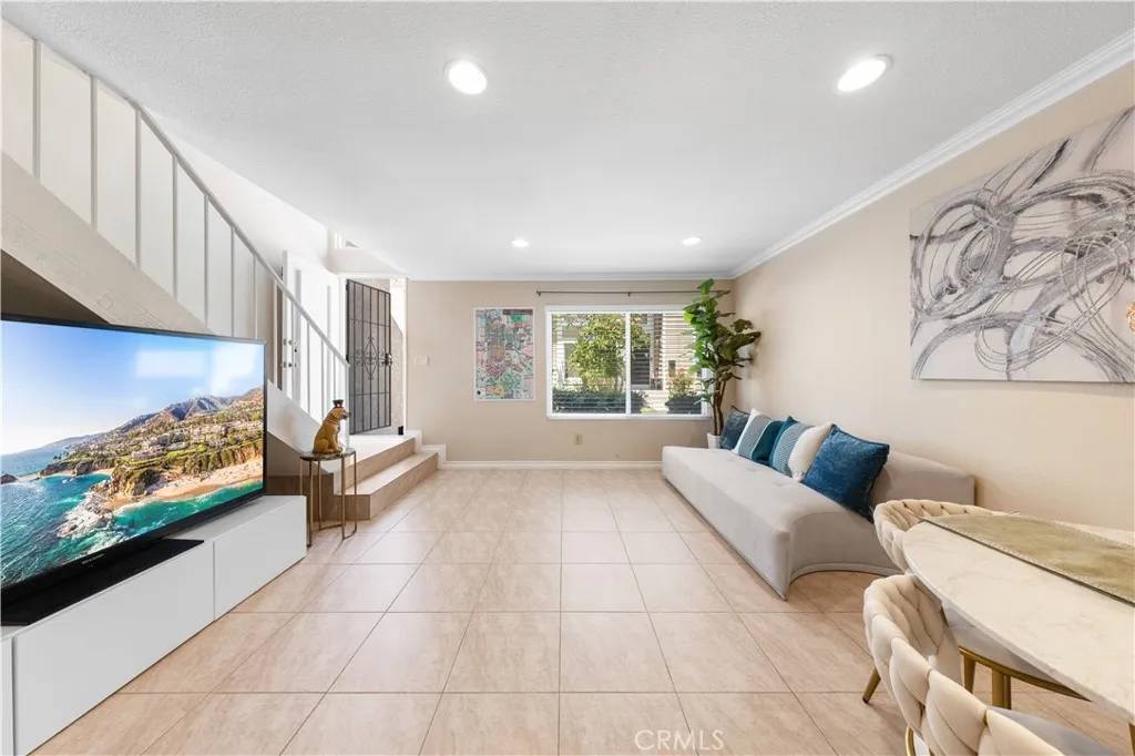 Irvine, CA 92604,54 Kazan Street #27