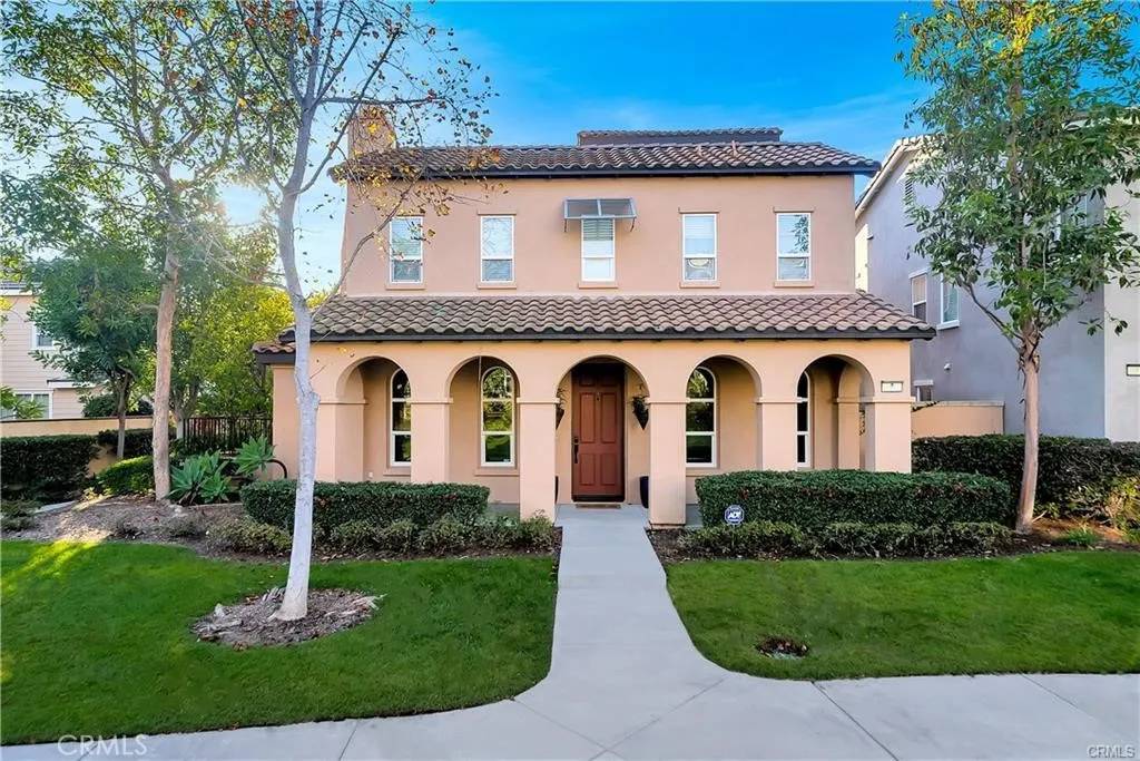 Ladera Ranch, CA 92694,8 Caltrop Way