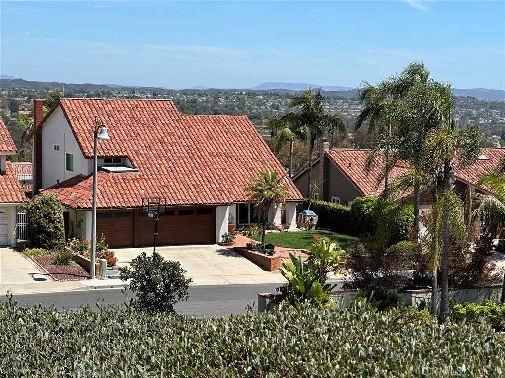 Mission Viejo, CA 92691,22792 Orellana