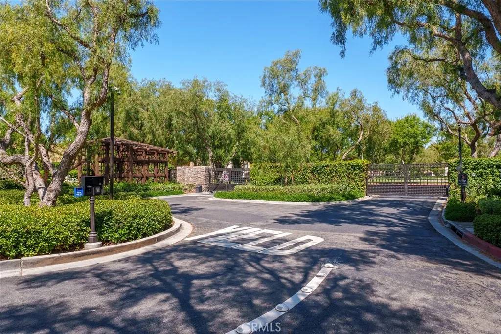 Irvine, CA 92620,40 Tea garden