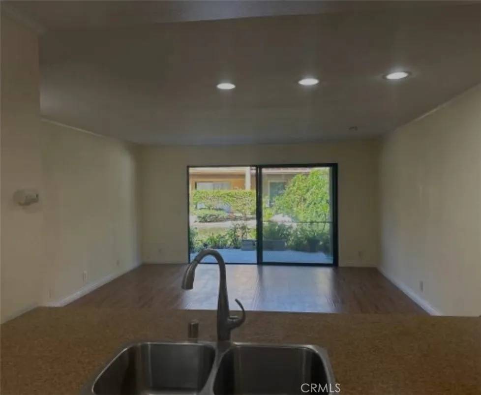 Irvine, CA 92618,124 Tangelo #390