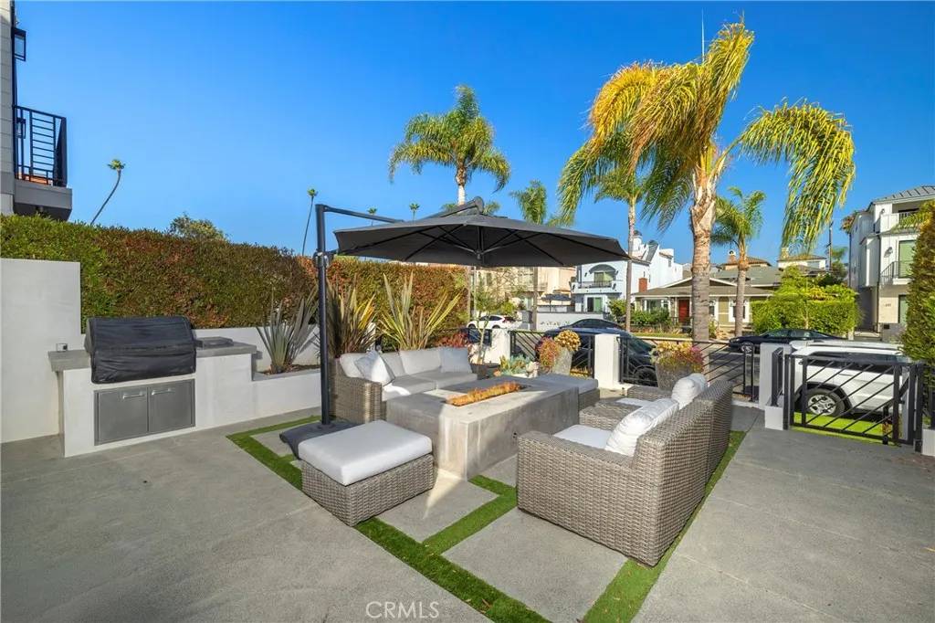 Huntington Beach, CA 92648,613 13th Street
