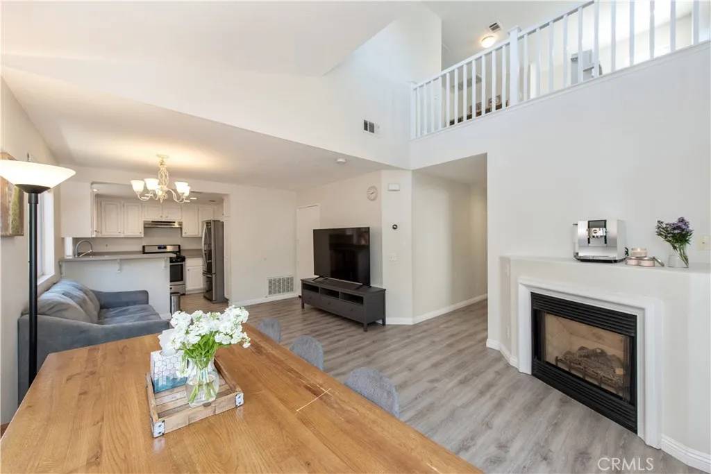 Lake Forest, CA 92610,18 Rue Brittany