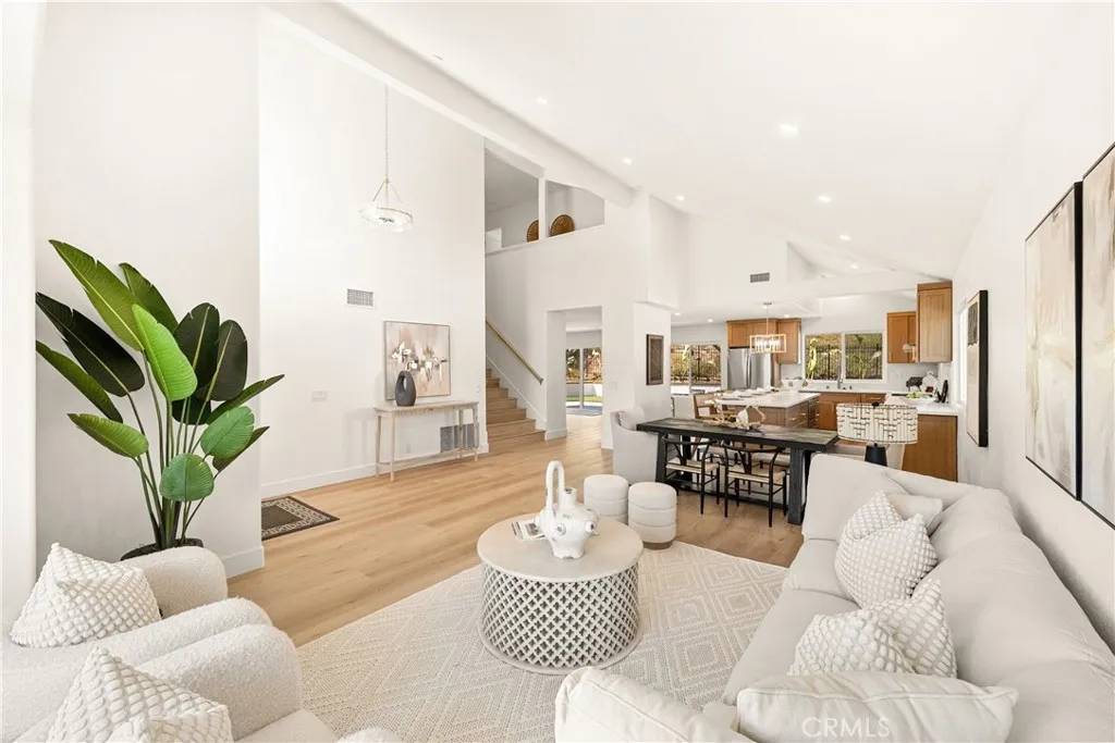 San Clemente, CA 92673,2908 Calle Frontera