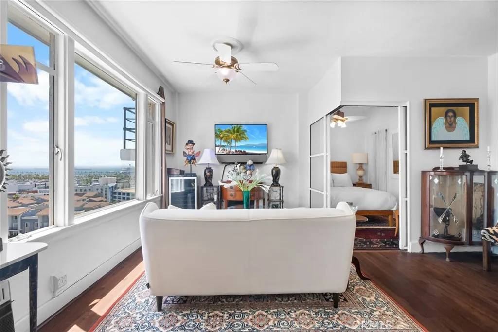 Long Beach, CA 90802,360 W Ocean Boulevard #1103