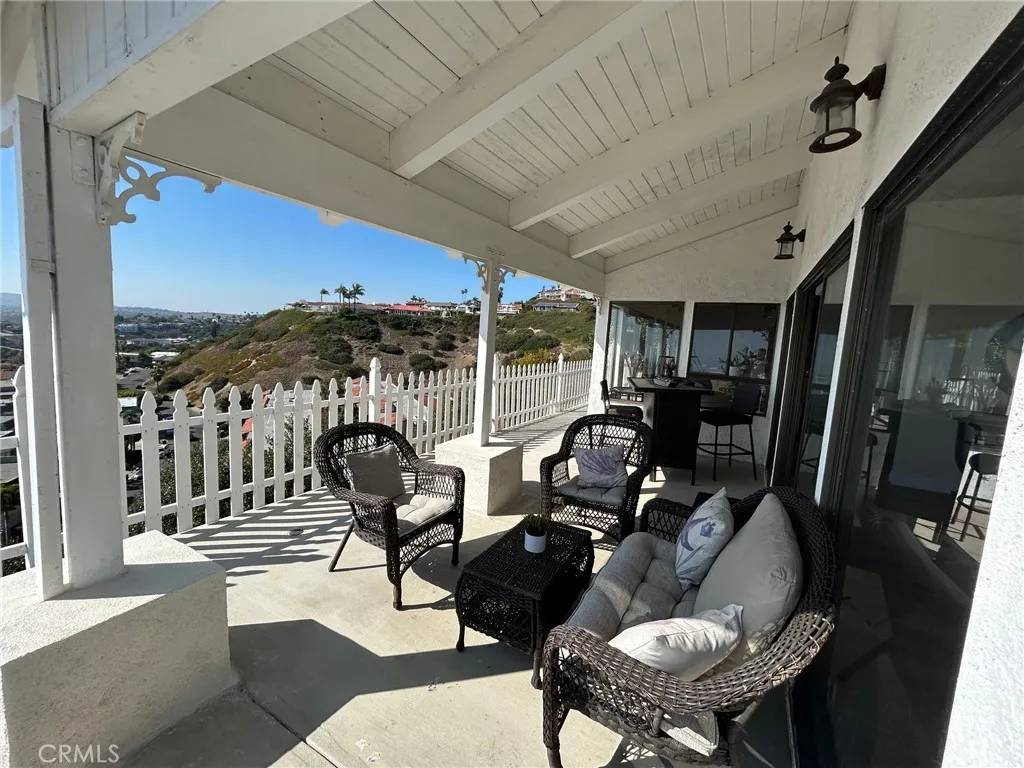 San Clemente, CA 92672,307 E Avenida Cordoba