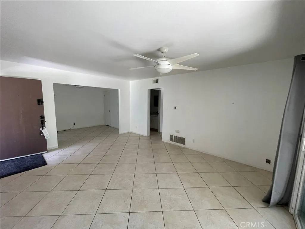 Irvine, CA 92614,134 Clearbrook #14