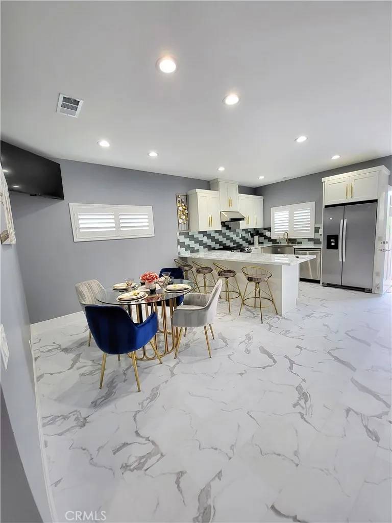 Westminster, CA 92683,15790 las flores st