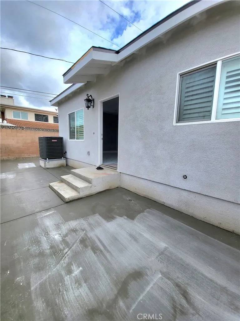 Westminster, CA 92683,15790 las flores st