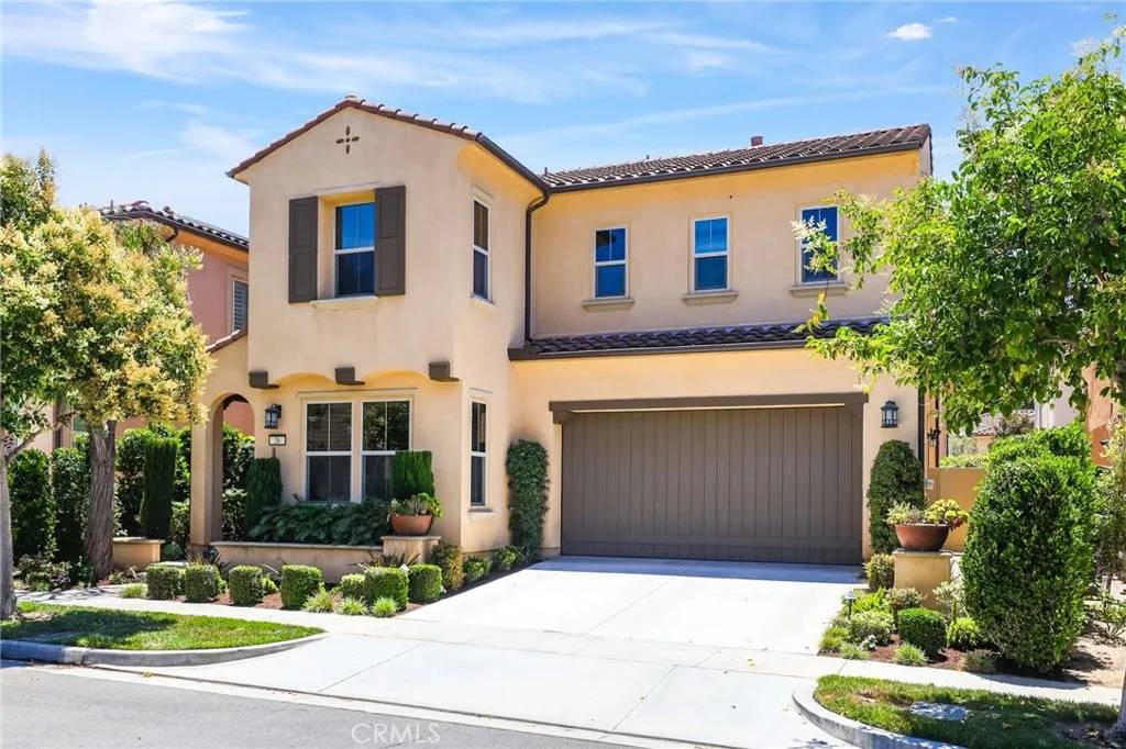 Irvine, CA 92618,26 Los Indios