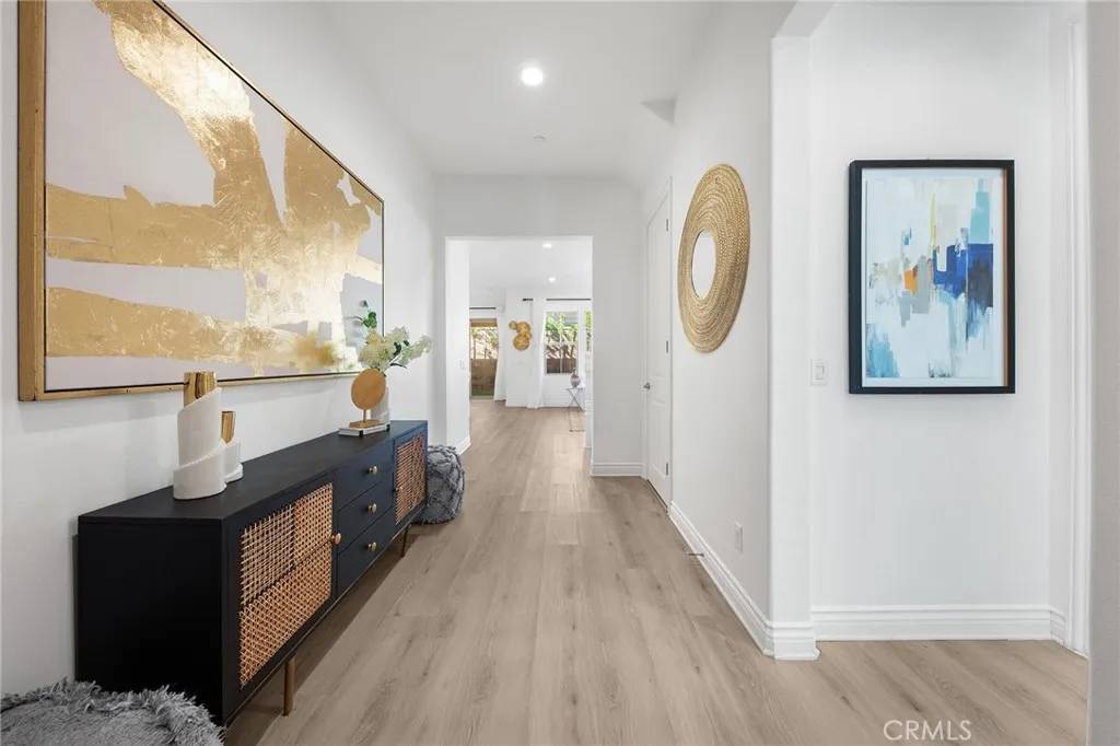 Irvine, CA 92620,119 Cordial