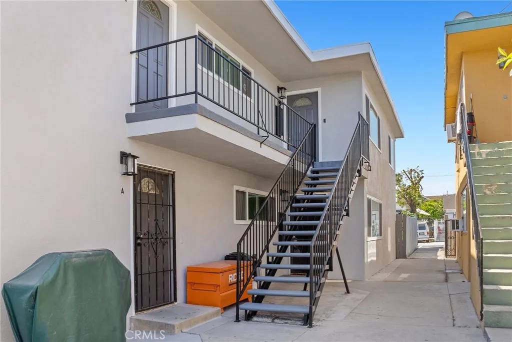 San Pedro, CA 90731,233 W Oliver Street