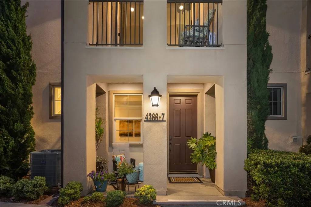 Oceanside, CA 92056,4366 Pacifica Way #7
