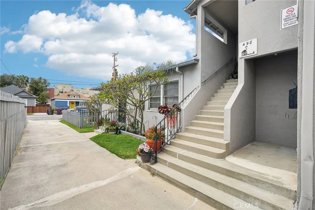 Long Beach, CA 90802,494 Almond Avenue