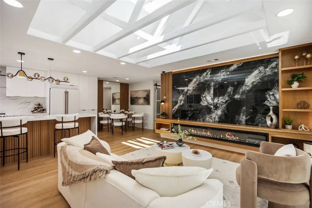 Laguna Woods, CA 92637,3253 San Amadeo #P