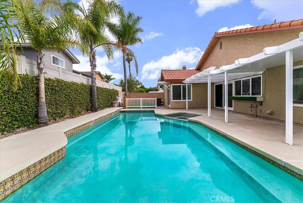 Huntington Beach, CA 92646,21211 Poston Lane